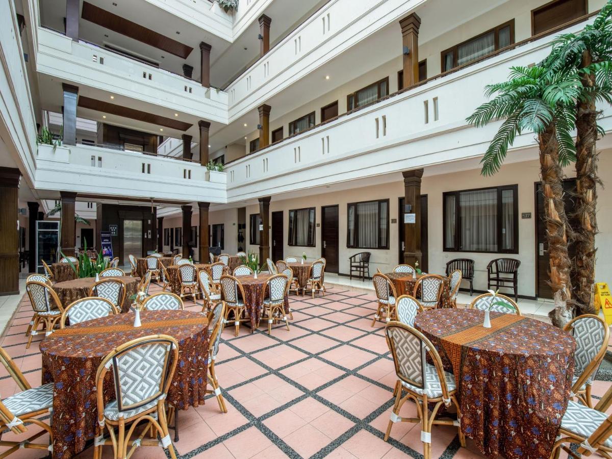 Takashimaya Hotel & Convention Lembang Exterior foto