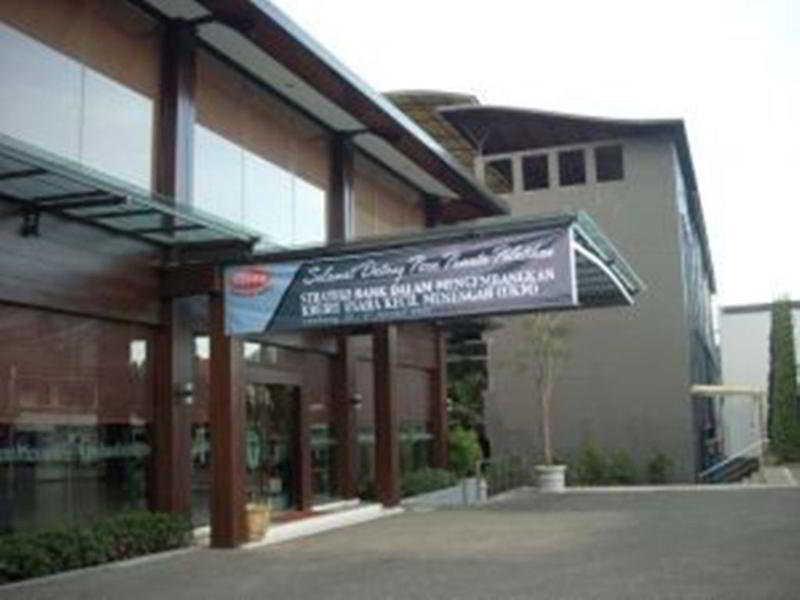 Takashimaya Hotel & Convention Lembang Exterior foto